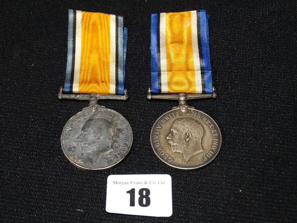 Two 1st World War Medals To 9077 E Evans, 1st Royal Welsh Fusiliers & 266720 Pte T. Owen, Royal