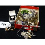 A Small Quantity Of Mixed House Clearance Jewellery & Collectables To Include A 9ct & 18ct Gold
