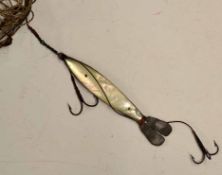 Rare 'Ustonson' attributable Pearl Minnow c. 1770-1855 - The lure approx. 3" long with twin Mother