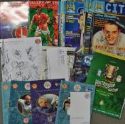 Football Autograph Selection - a mixed selection of football autographs includes 2001 Manchester