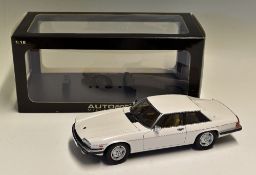 AUTOart Jaguar XJ-S Diecast Model Car in white, scale 1:18, measures 25x10cm approx. comes with
