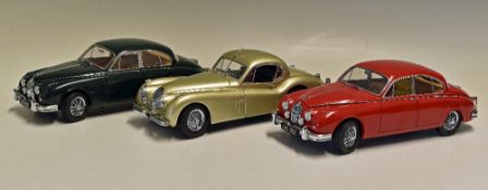 Jaguar 1:18 Scale Diecast Models to include 2x Model Icons MKII models in red and green together