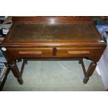 Writing Desk with 2x drawers to front, a leatherette inlaid top, measures 40x90x78cm approx.