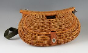 American style trout size wicker fishing creel: water melon shape with a small slot to the lid c/w