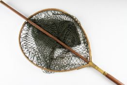 Net & Accessories: A 19th Century Farlow Gye net with circular ash frame, central hardwood shaft,