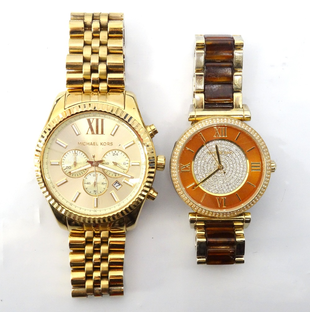 TWO MICHAEL KORS WRISTWATCHES comprising a gentleman's example MK-8281;