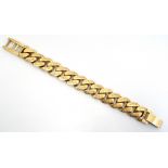 HEAVY NINE CARAT GOLD CURB LINK BRACELET