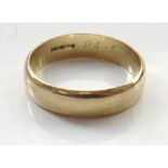 NINE CARAT GOLD WEDDING BAND ring size Y-Z and approximately 4.