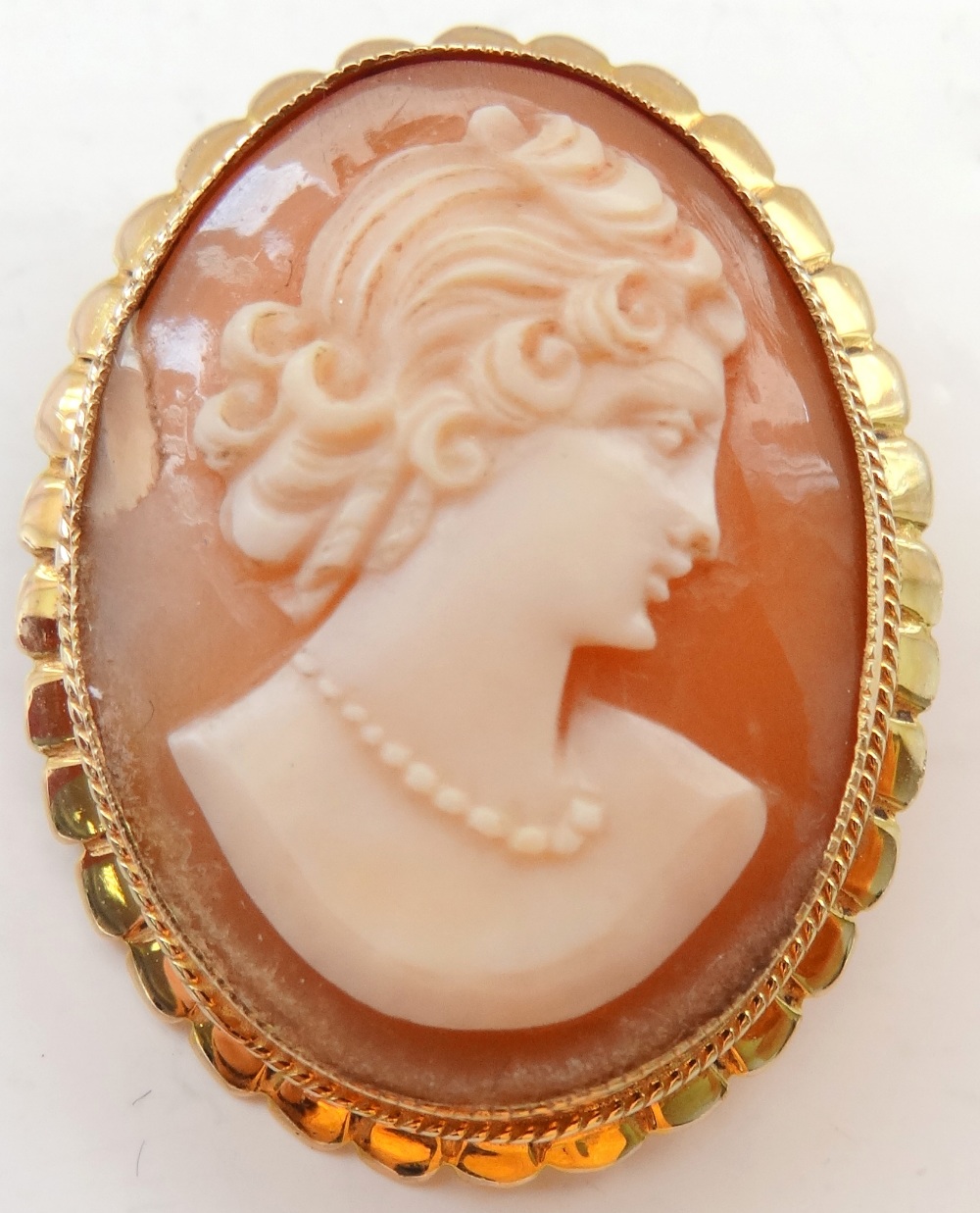 CAMEO BROOCH depicting a female in profile, in nine carat gold mount, - Image 2 of 2