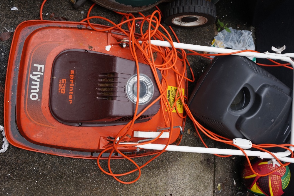 FLYMO SPRINTER E38 ELECTRIC LAWN MOWER