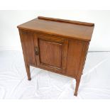 OAK BEDSIDE POT CUPBOARD