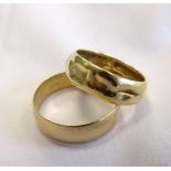 TWO NINE CARAT GOLD WEDDING BANDS ring sizes U and P respectively, total weight approximately 3.