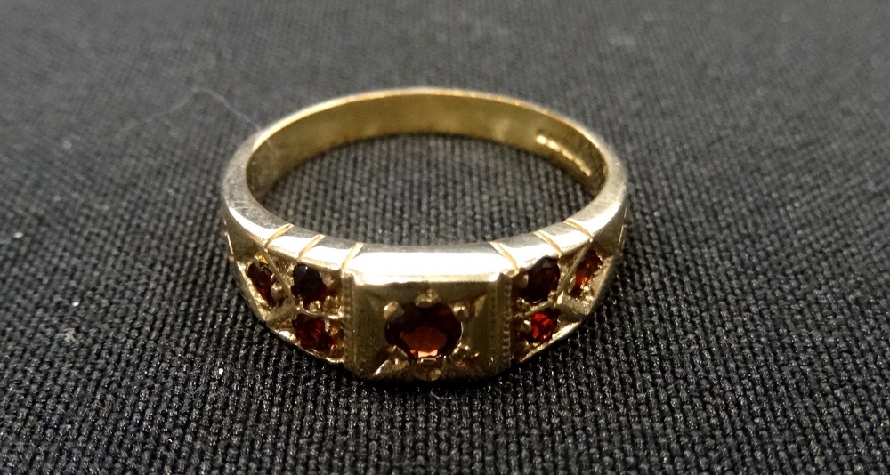 GARNET CLUSTER RING