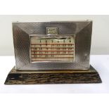 GEORGE V SILVER MOUNTED DESK CALENDAR with engine turned decoration, Birmingham 1934, 8.