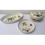 THREE PIECES OF ROYAL WORCESTER EVESHAM PATTERN DISHES including a circular lidded casserole dish,