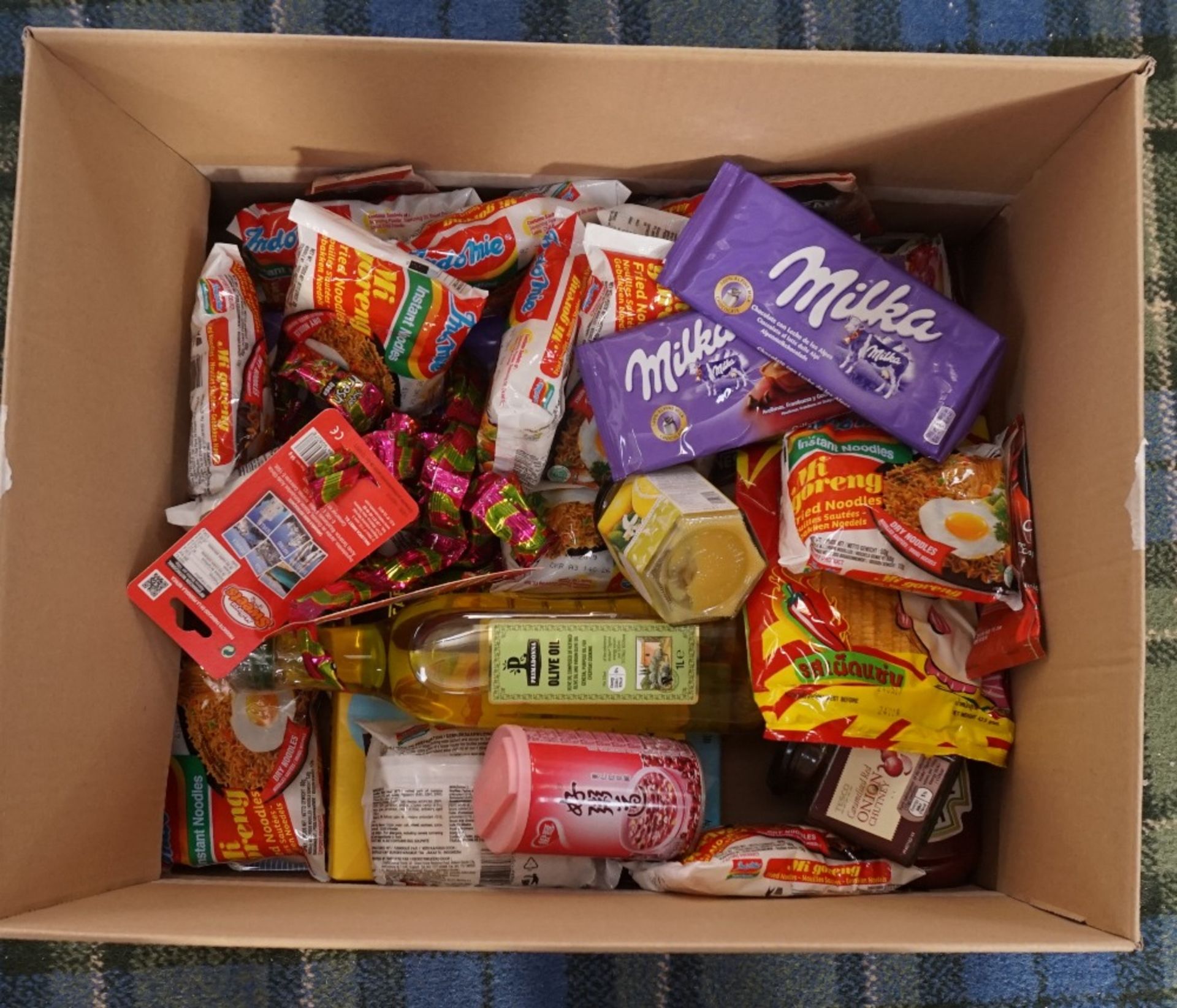 ONE BOX OF CONSUMABLE ITEMS