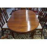 EDWARDIAN MAHOGANY OVAL TOP DINING TABLE