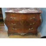 A VERY FINE CONTINENTAL KINGSWOOD AND MARQUETRY INLAID BOMBE SHAPED CHEST OF DRAWERS,