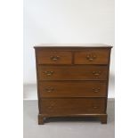 A FINE GEORGIAN STYLE MAHOGANY CHEST OF DRAWERS,