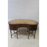 A GOOD EDWARDIAN MAHOGANY DESK, with satinwood straight inlay,