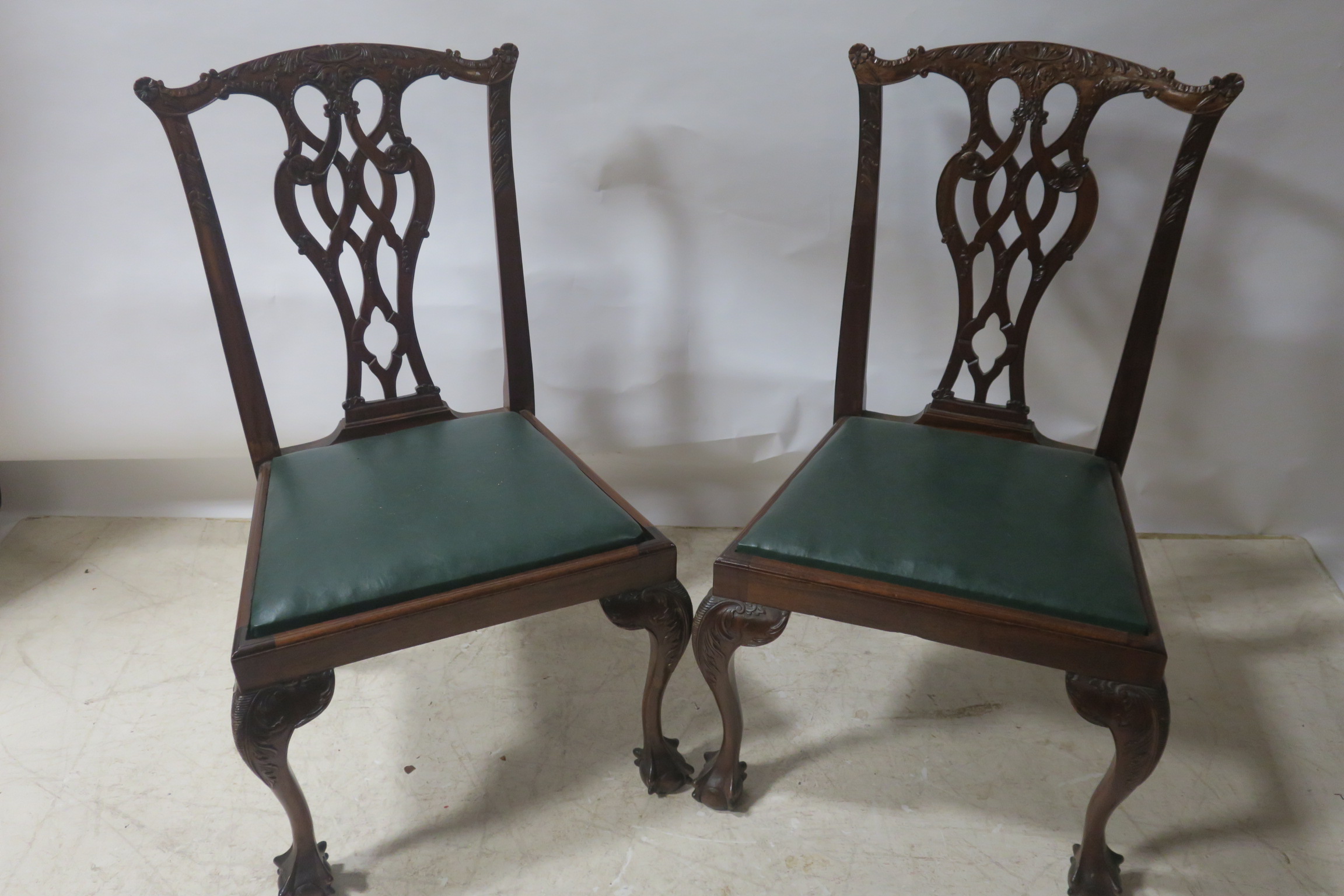 A SET OF SIX GEORGIAN STYLE DINING ROOM CHAIRS,