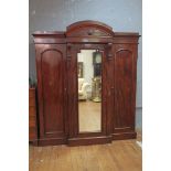 A GOOD 19th CENTURY MAHOGANY WARDROBE,