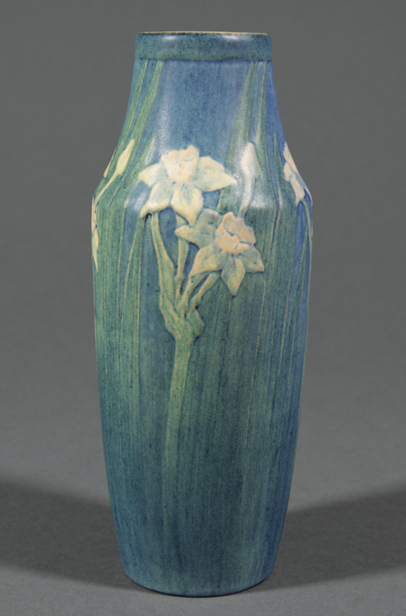 Newcomb College Art Pottery Vase, 1915, decorated by Ethel Canney Crumb with relief-carved white - Image 2 of 3