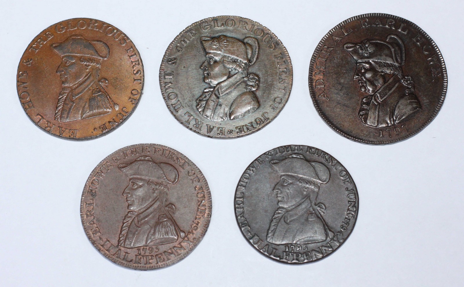 Five 18th Century Copper Halfpenny Provincial Tokens, All Emsworth, Hampshire: 'Earl Howe/ King - Bild 2 aus 2