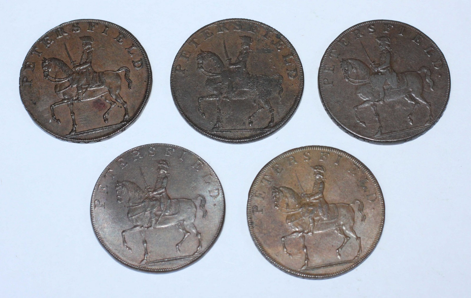 Five 18th Century Copper Halfpenny Provincial Tokens, All Petersfield, Hampshire: four (4x) 'Mounted - Bild 2 aus 2