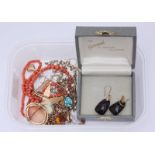A quantity of 9ct gold and yellow metal jewellery including Cameo brooches, earrings and necklaces
