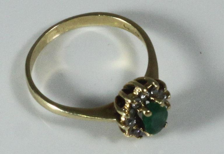 A 14K gold, emerald and diamond cluster ring, 2.77grams - Image 3 of 3