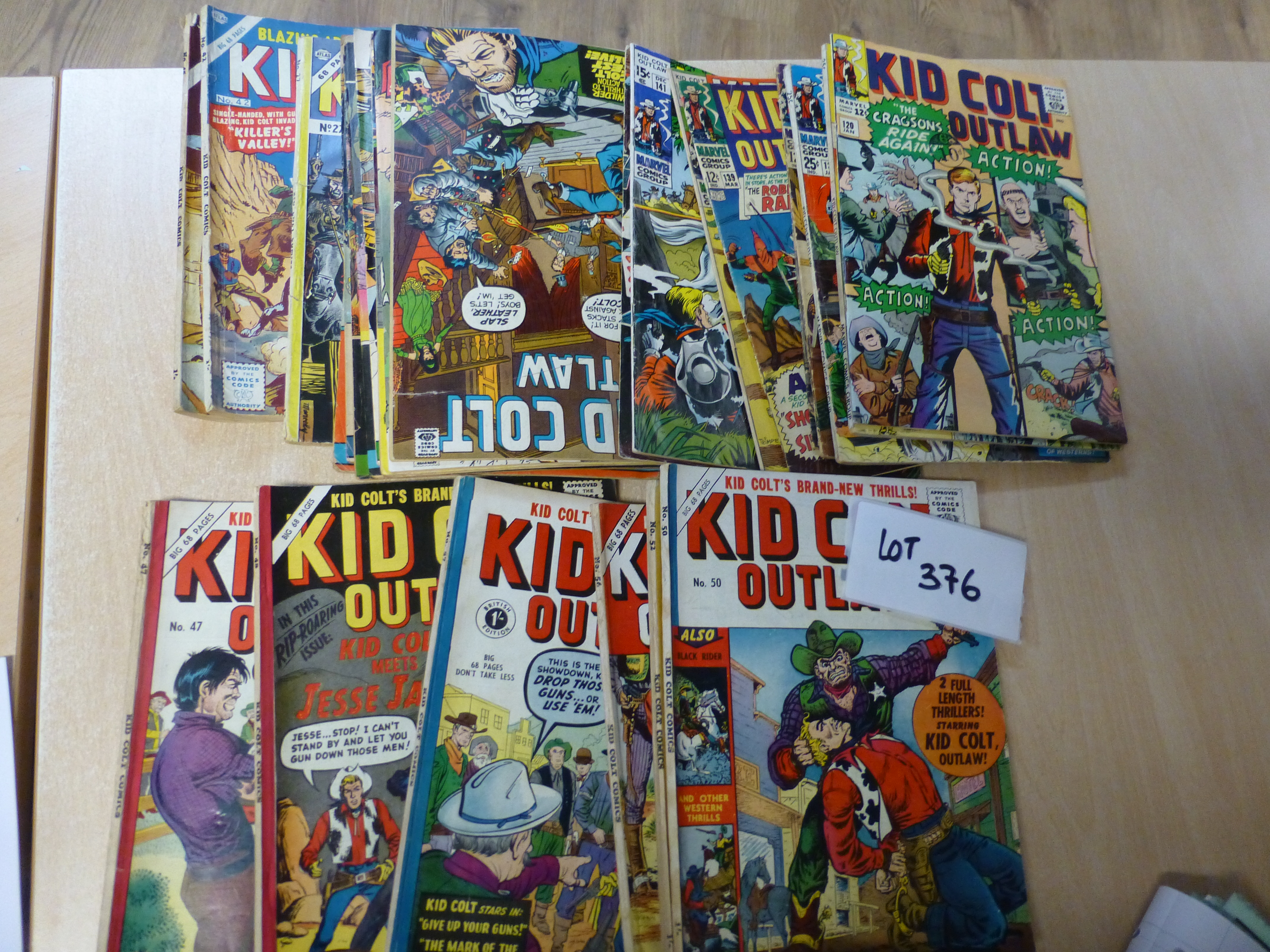 Comics : Kid Colt Outlaw comics and comic books 19