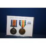 A pair of WWI Medals, War and Victory to 440545 Spr. R. Robinson R.E.