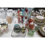 A QTY OF ASSORTED GLASSWARE INCLUDING MURANO