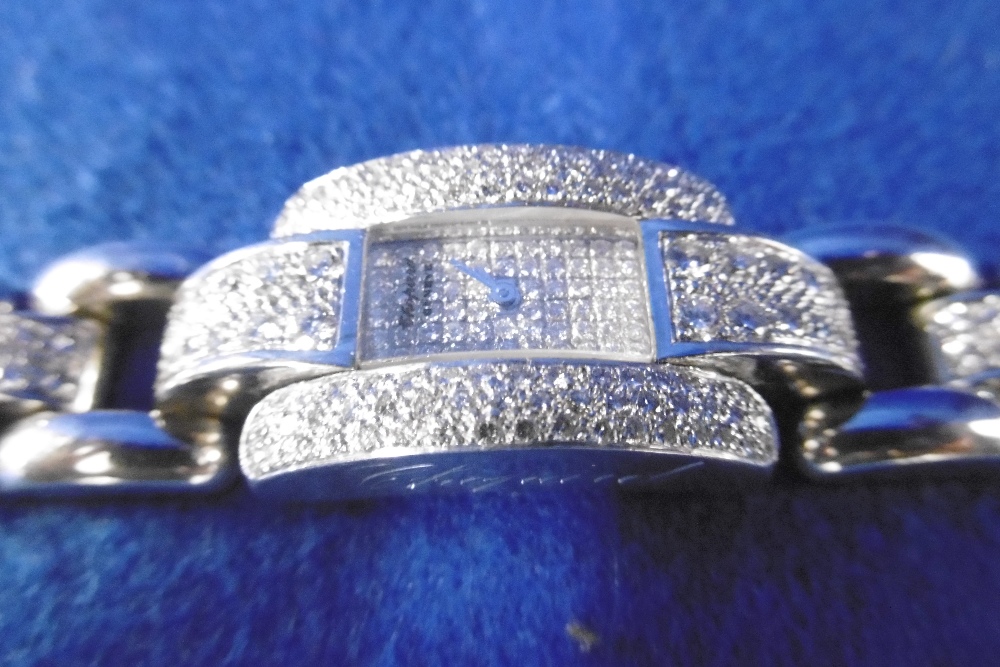 AN 18CT WHITE GOLD LADIES DIAMOND SET CHOPARD LA STRADA WATCH WITH DIAMOND ENCRUSTED DIAL, - Image 3 of 9