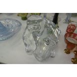 AN EXTREMELY RARE FINE QUALITY LARGE BACCARAT 'SILVER BACK' GORILLA SCULPTURE COMPLETE WITH