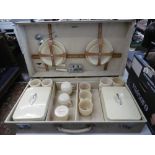 A 1950'S PICNIC SET HAMPER