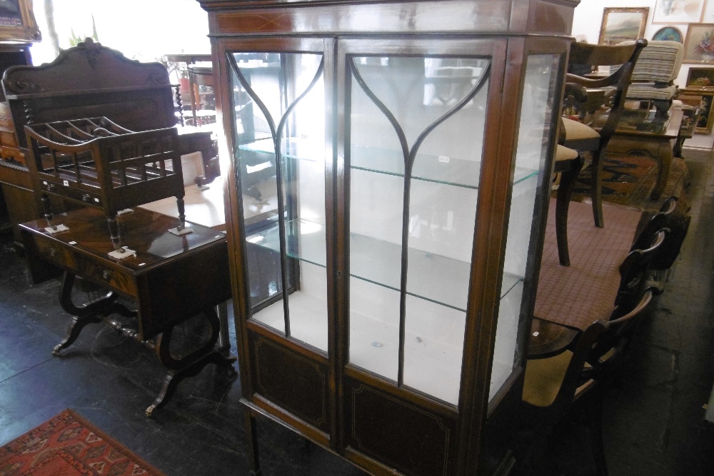 TWO DOOR EDWARDIAN DISPLAY CABINET - Image 2 of 4