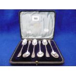 A BOXED SET OF HM SILVER TEA SPOONS (SIX)