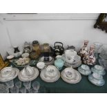 A QUANTITY OF PORCELAIN AND POTTERY INCLUDING BLUSH IVORY,