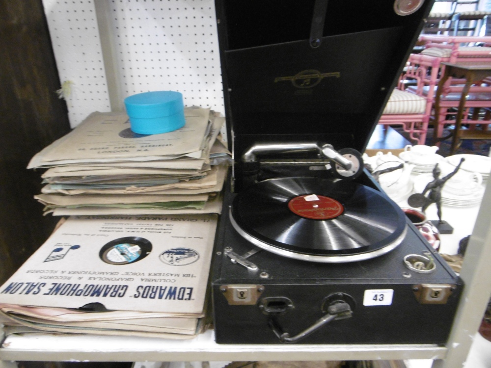 A COLUMBIA PORTABLE WINDUP GRAMMAPHONE AND RECORDS A/F