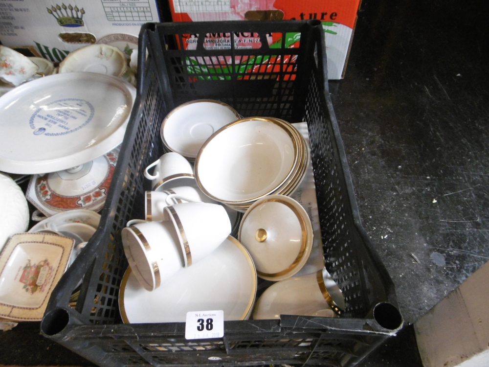 A GILDED CZECHOSLOVAKIAN TEA SET