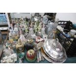 A COLLECTION OF MIXED CHINA AND GLASSWARE ETC