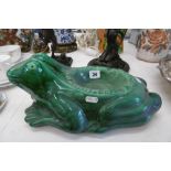 CERAMIC FROG SHAPED ASHTRAY