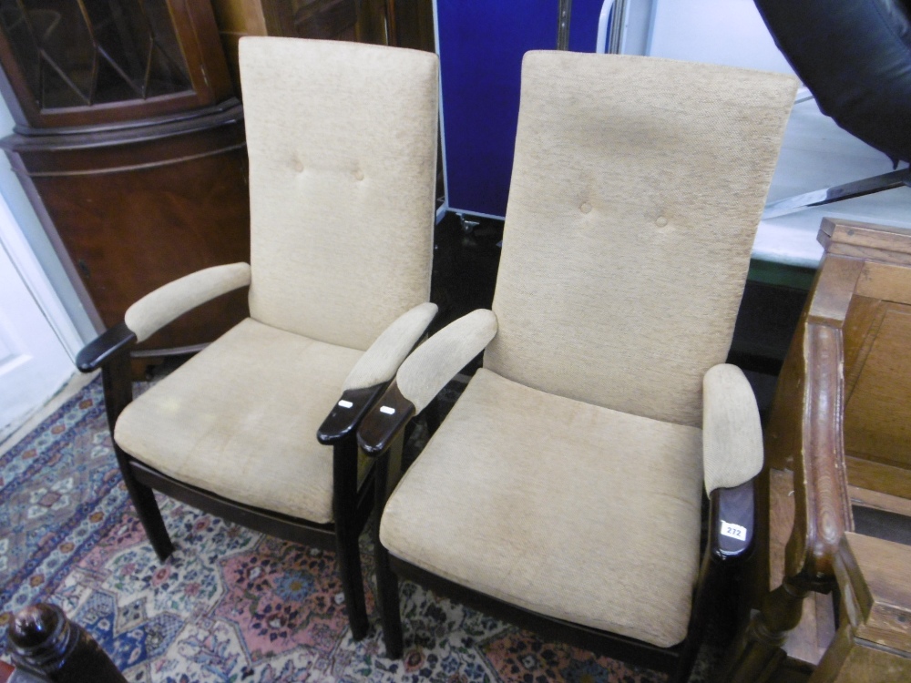 A PAIR OF PARKER KNOLL HIGH BACK CHAIRS - Image 6 of 8