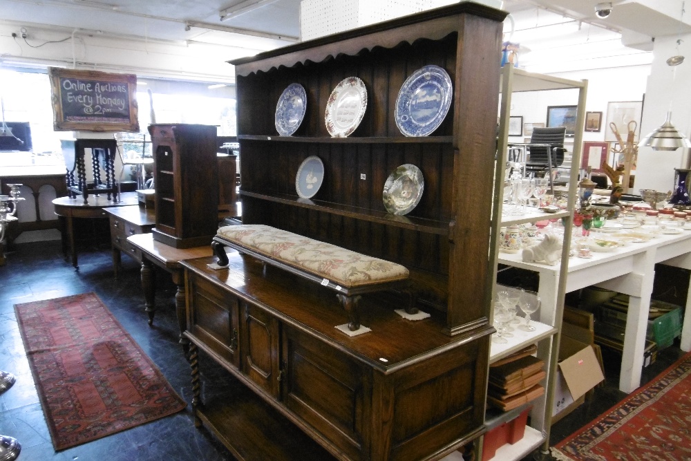 AN OAK BARLEY TWIST DRESSER - Image 2 of 2