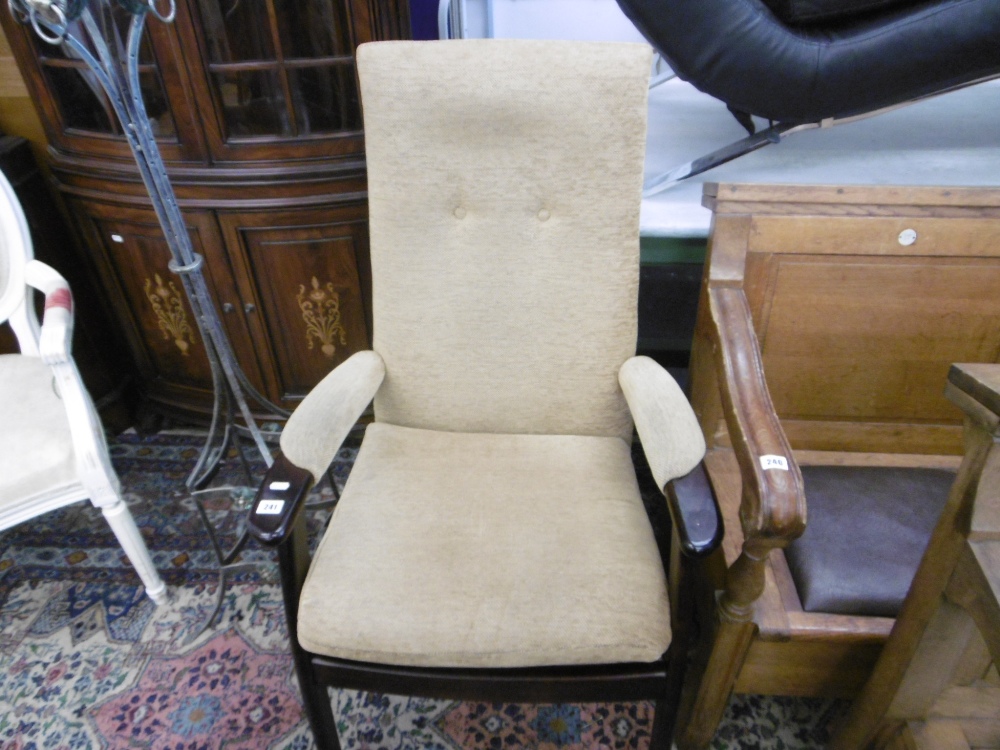 A PAIR OF PARKER KNOLL HIGH BACK CHAIRS - Image 4 of 8