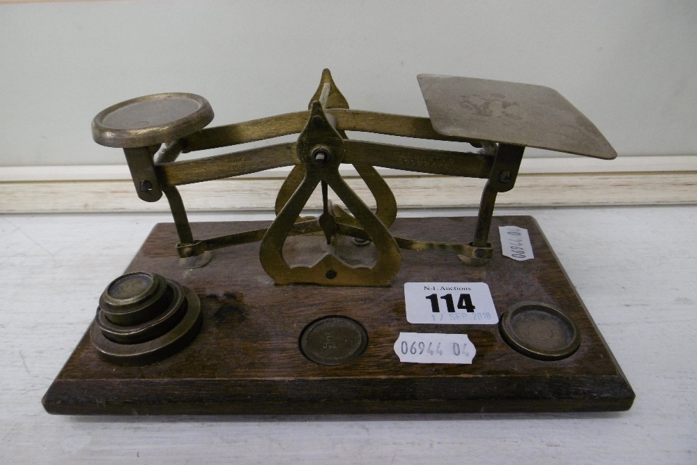 A SET OF VICTORIAN POSTAL SCALES WITH WEIGHTS