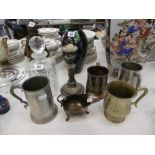 A SMALL QUANTITY OF SILVER PLATE AND PEWTER