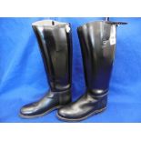 A PAIR OF SIZE 9 AND HALF RIDING BOOTS